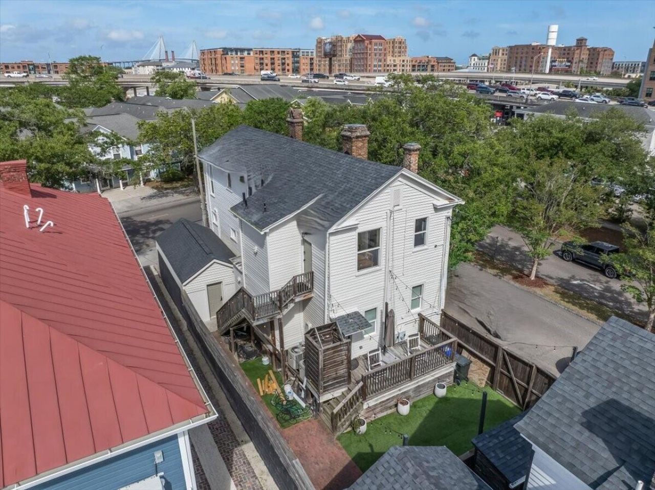 695 King Street  Photo 63