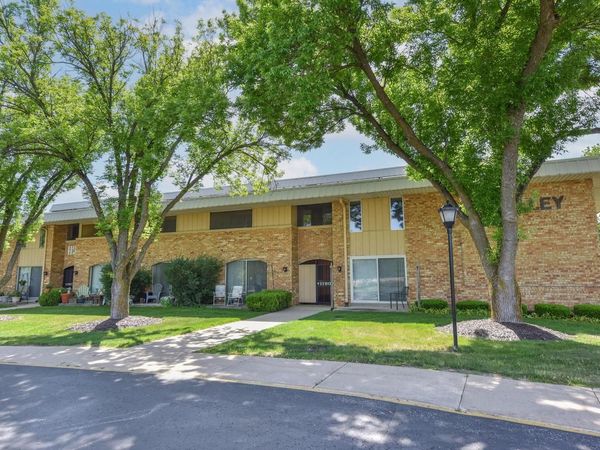 11907 W Appleton AVENUE, Unit 20, Milwaukee, WI 53224