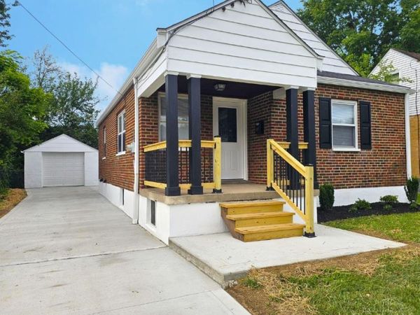 1927 Knollridge Lane, North College Hill, OH 45231
