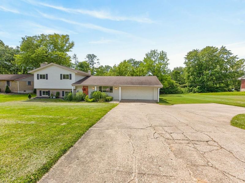 5691 Winton Road, Fairfield, OH 45014 Photo 2
