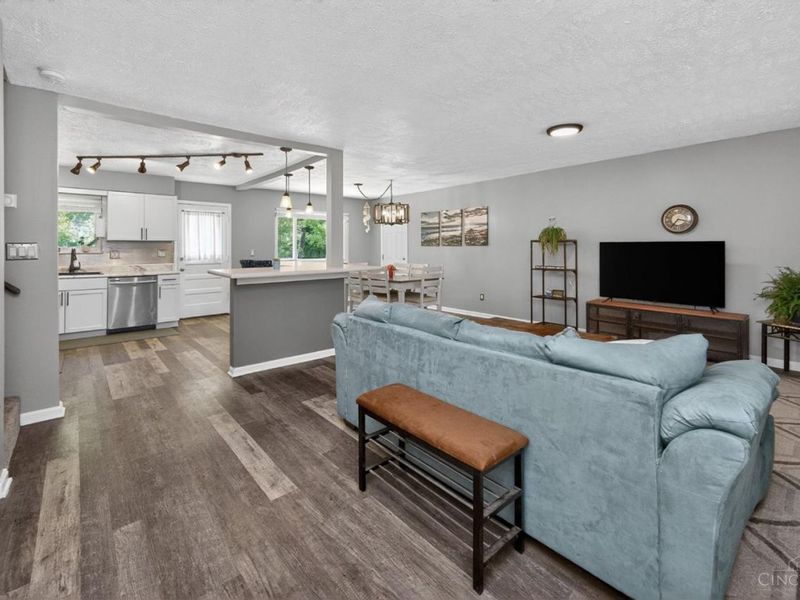 5691 Winton Road, Fairfield, OH 45014 Photo 5