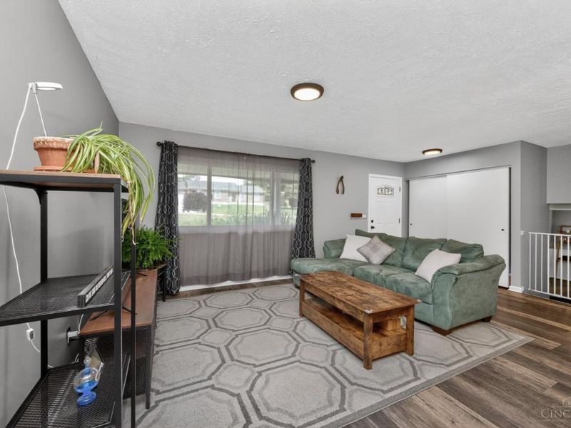 5691 Winton Road, Fairfield, OH 45014 Photo 9