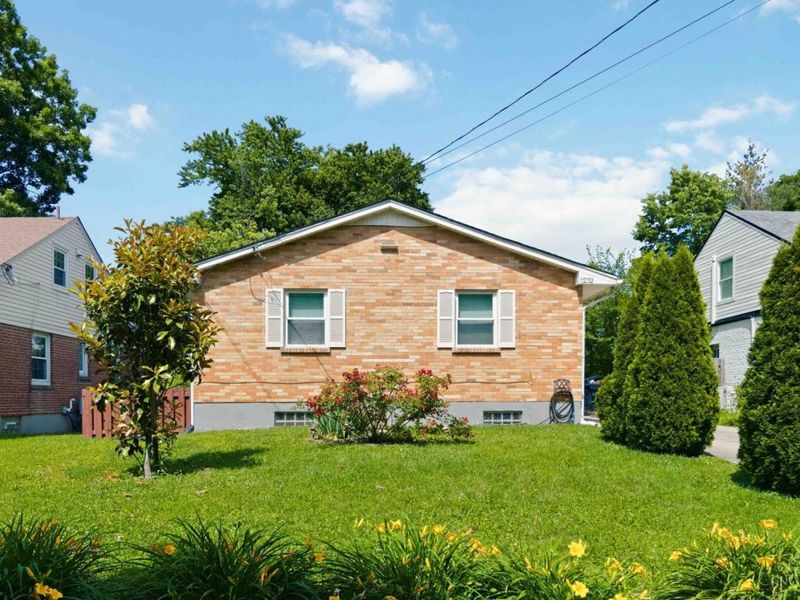 1232 Wayside Place, Cincinnati, OH 45230 Photo 1