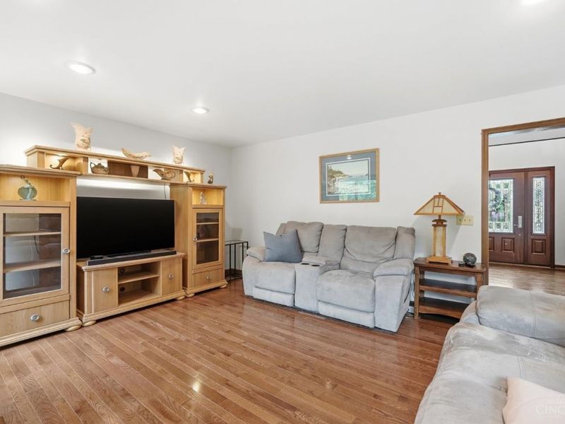 9853 Kittywood Drive, Colerain Township, OH 45252 Photo 14