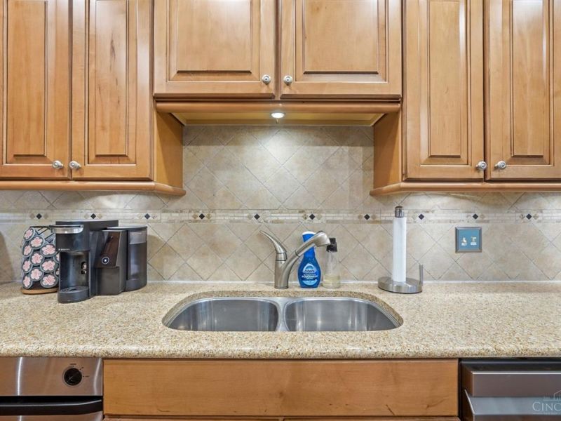 9853 Kittywood Drive, Colerain Township, OH 45252 Photo 25