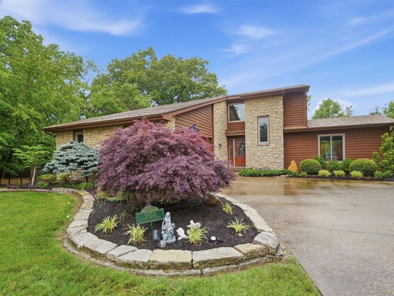 9853 Kittywood Drive, Colerain Township, OH 45252 Photo 4