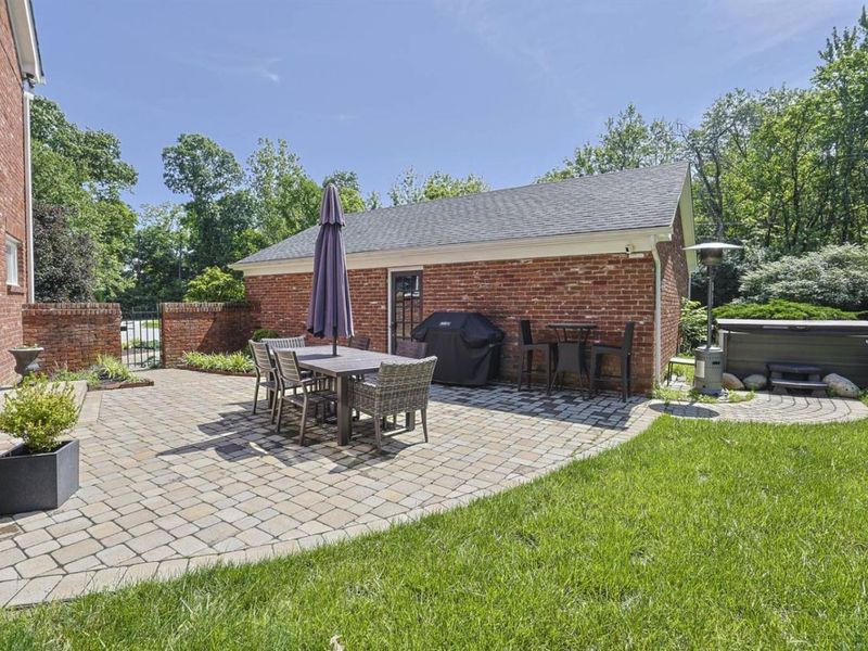 8305 Old Hickory Drive, Indian Hill, OH 45243 Photo 45