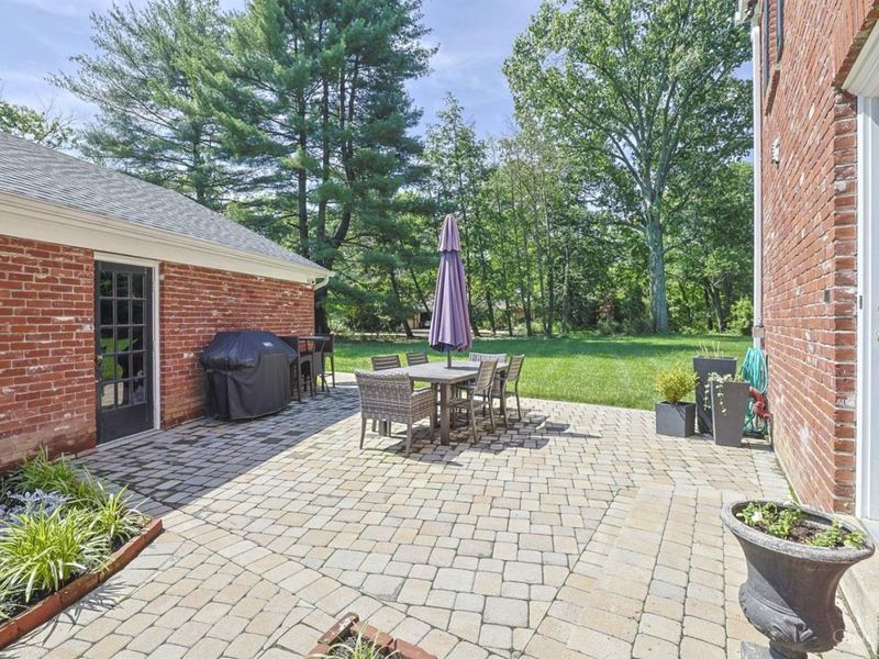 8305 Old Hickory Drive, Indian Hill, OH 45243 Photo 54