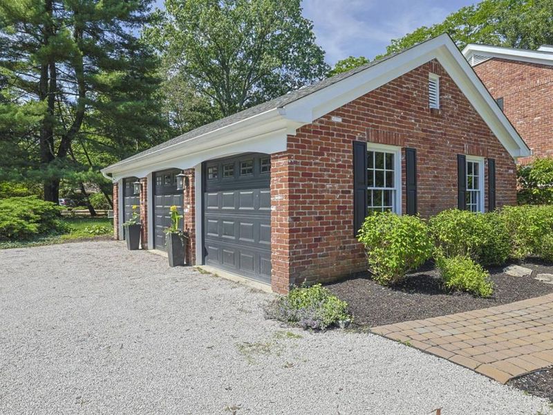 8305 Old Hickory Drive, Indian Hill, OH 45243 Photo 55