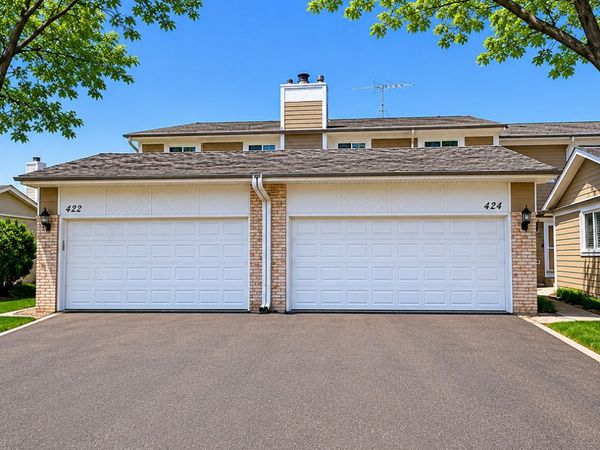 424 Mallard Drive , Unit 424, Deerfield, IL 60015