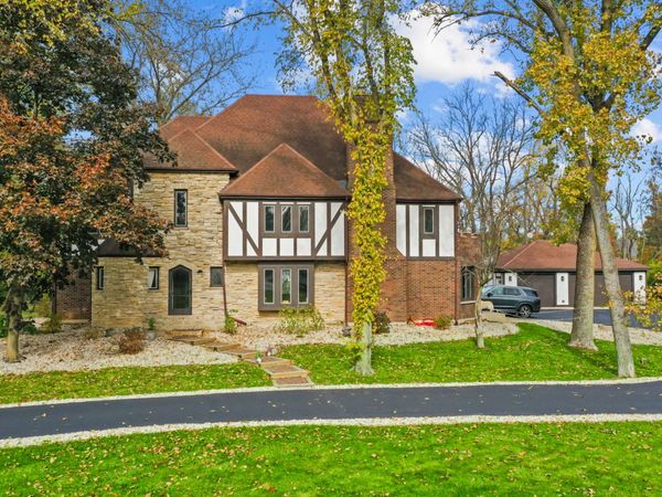 155 Helm Road , Barrington, IL 60010