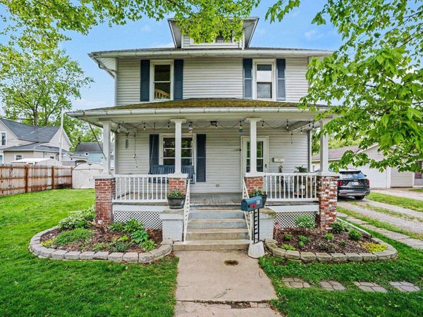 208 N Nappanee Street, Nappanee, IN 46550