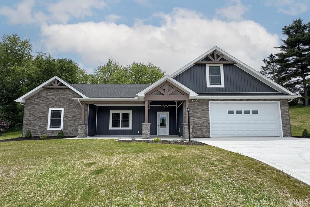 13120 Bear Creek Court, Middlebury, IN 46540 Main Photo