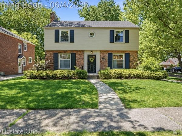 448 Allard Avenue, Grosse Pointe Farms, MI 48236