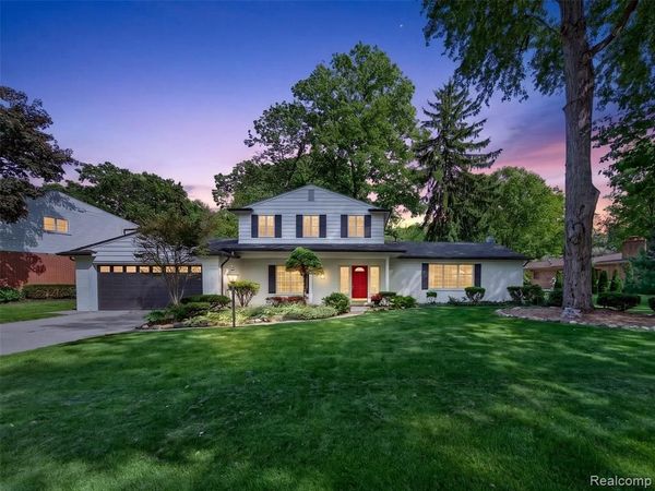 16240 Forestview Drive, Clinton Twp, MI 48036