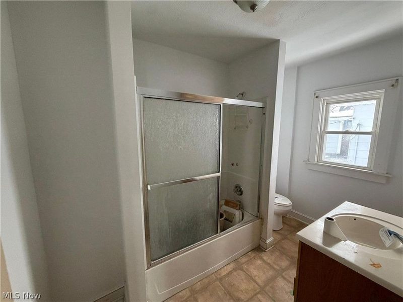 1362 Girard Street , Akron, OH 44301 Photo 8