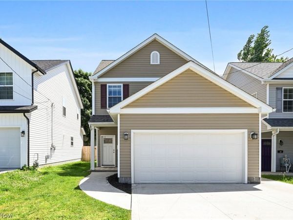 1121 Windermere Drive, Willoughby, OH 44094