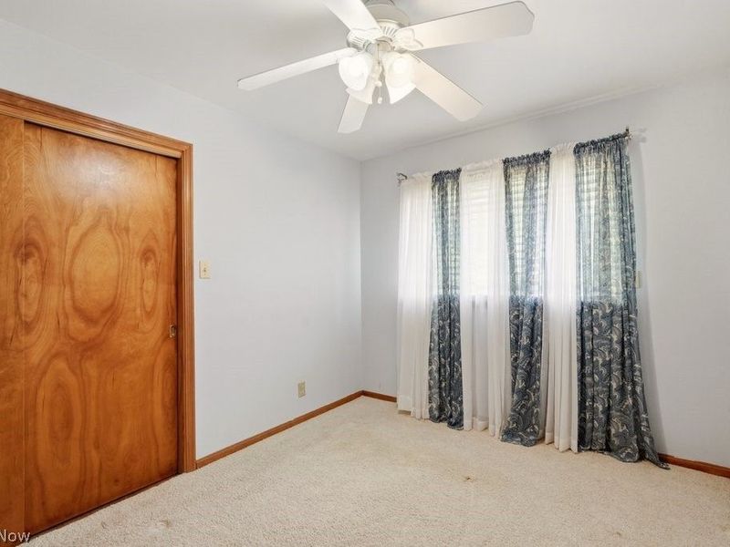 189 Pembroke Road , Akron, OH 44333 Photo 9