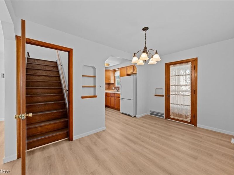 8315 Manorford Drive, Parma, OH 44129 Photo 10