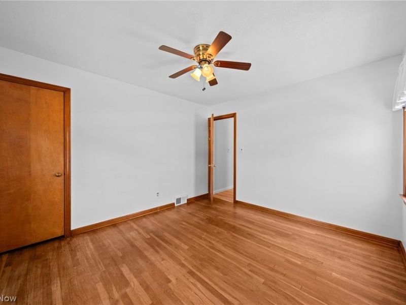 8315 Manorford Drive, Parma, OH 44129 Photo 18