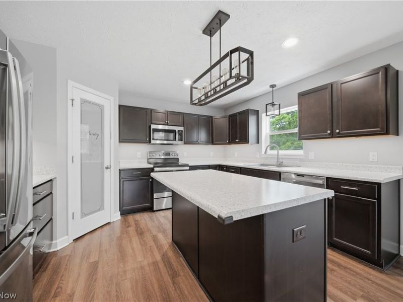 7622 Fredericksburg Road, Fredericksburg, OH 44627 Photo 8
