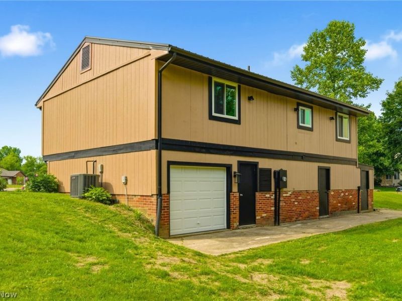 1730 Ledgewood Boulevard NE, Massillon, OH 44646 Photo 34