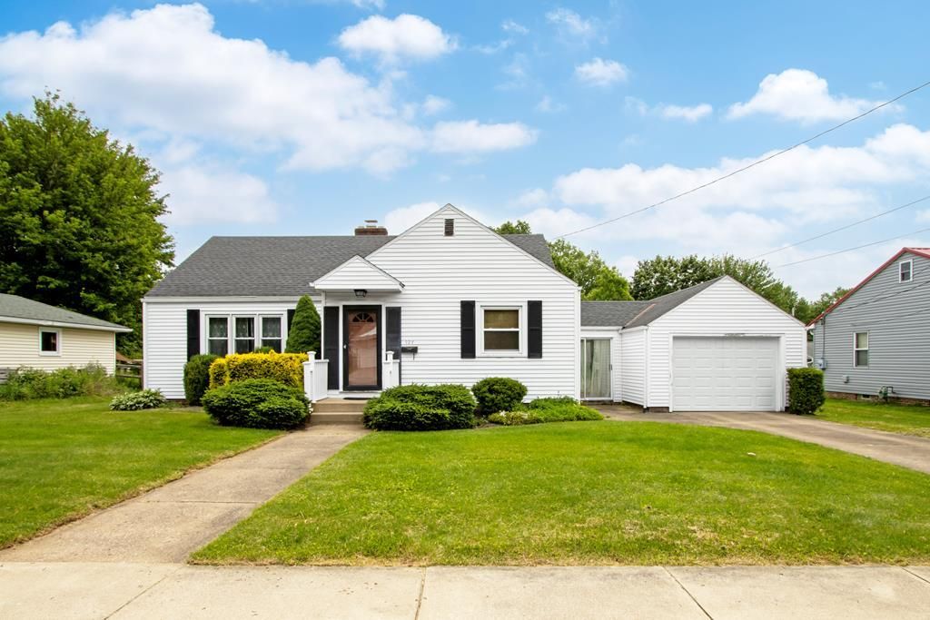 927 South Heltman Avenue, Ashland, OH 44805 Main Photo