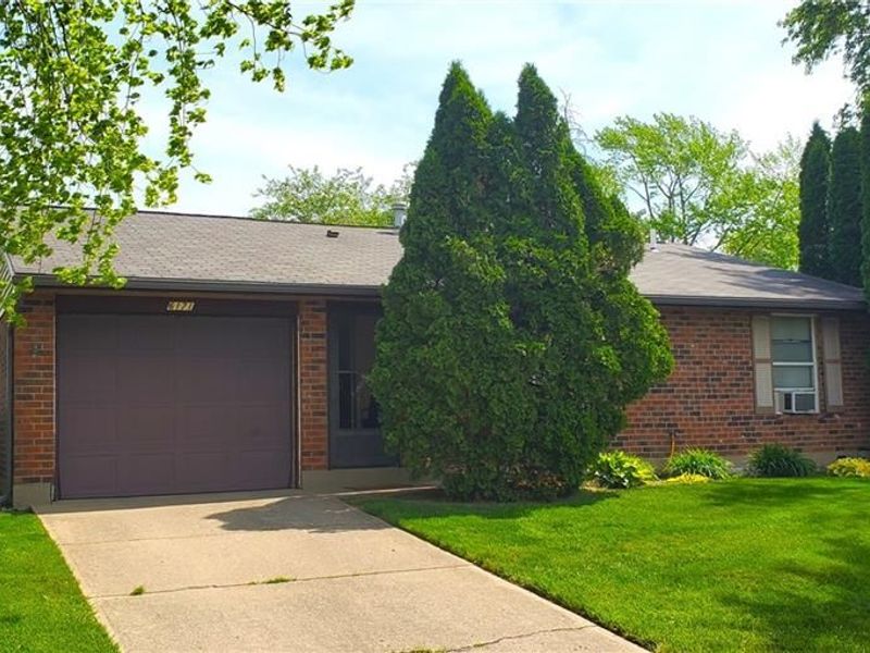 6171 Little Creek Court, Huber Heights, OH 45424 Photo 1