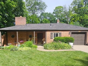 1826 Shady Lane, Beavercreek, OH 45432