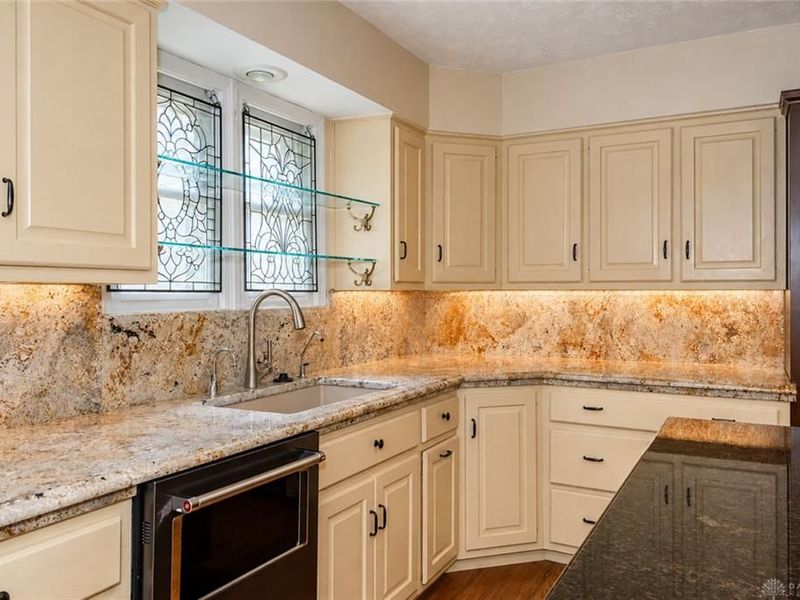 1910 Rustling Oak Court, Washington Township, OH 45459 Photo 15