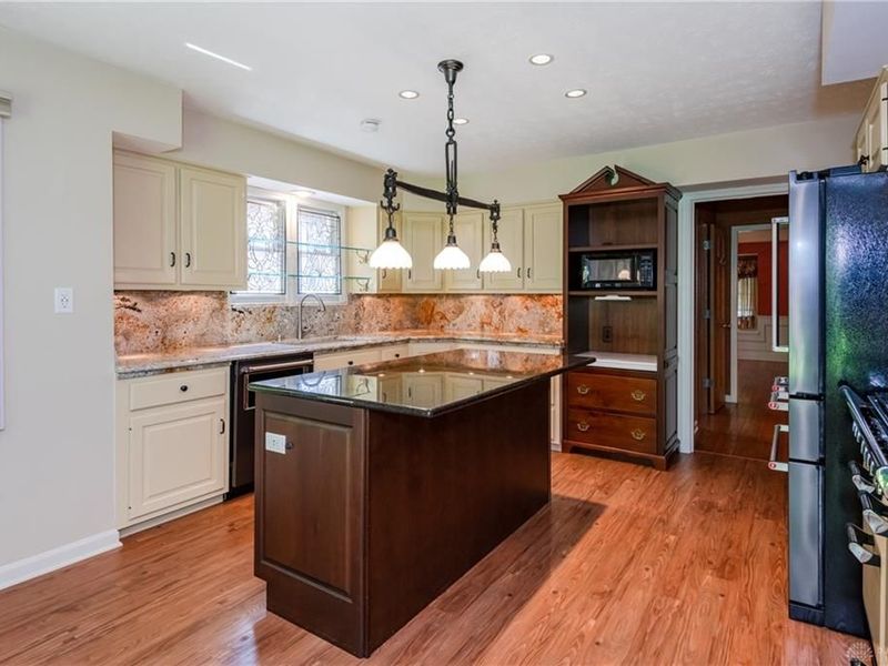 1910 Rustling Oak Court, Washington Township, OH 45459 Photo 24