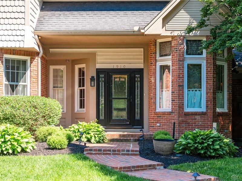 1910 Rustling Oak Court, Washington Township, OH 45459 Photo 3