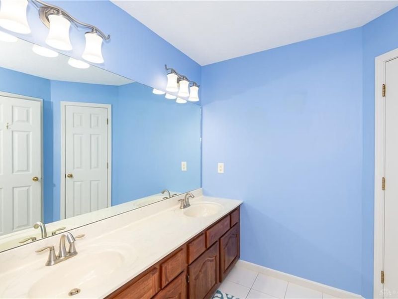 1910 Rustling Oak Court, Washington Township, OH 45459 Photo 51