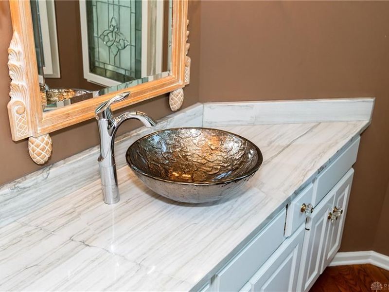 1910 Rustling Oak Court, Washington Township, OH 45459 Photo 8