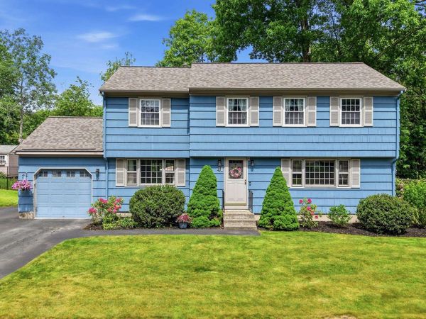 41 Nottingham Drive, Nashua, NH 03062