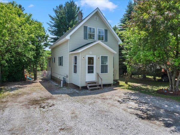 97 School Street, Sheldon, VT 05483