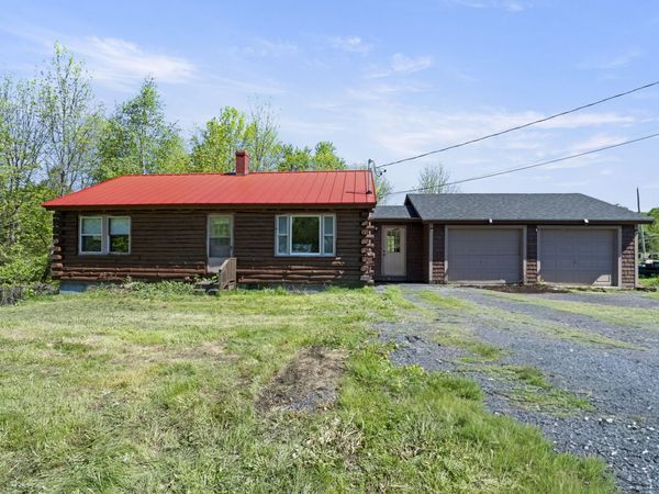 111 Middle Road , Fairfield, ME 04937
