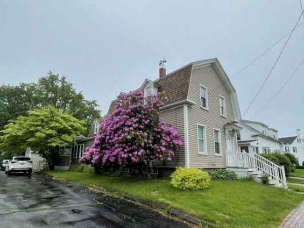 131 Beach Street , Saco, ME 04072