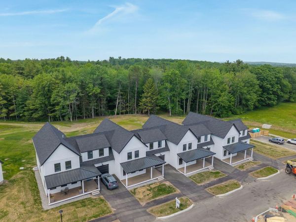 28 Fairway Commons Drive , Unit 9, Gorham, ME 04038