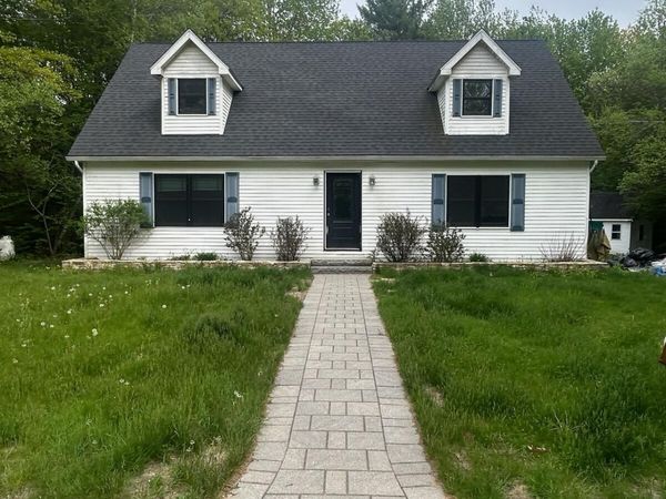 5 Belichick Way , Gray, ME 04039