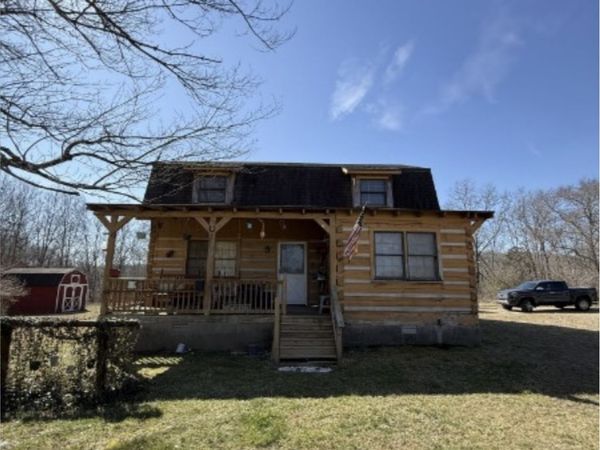 201 Timberline Acres Dr , Manchester, TN 37355