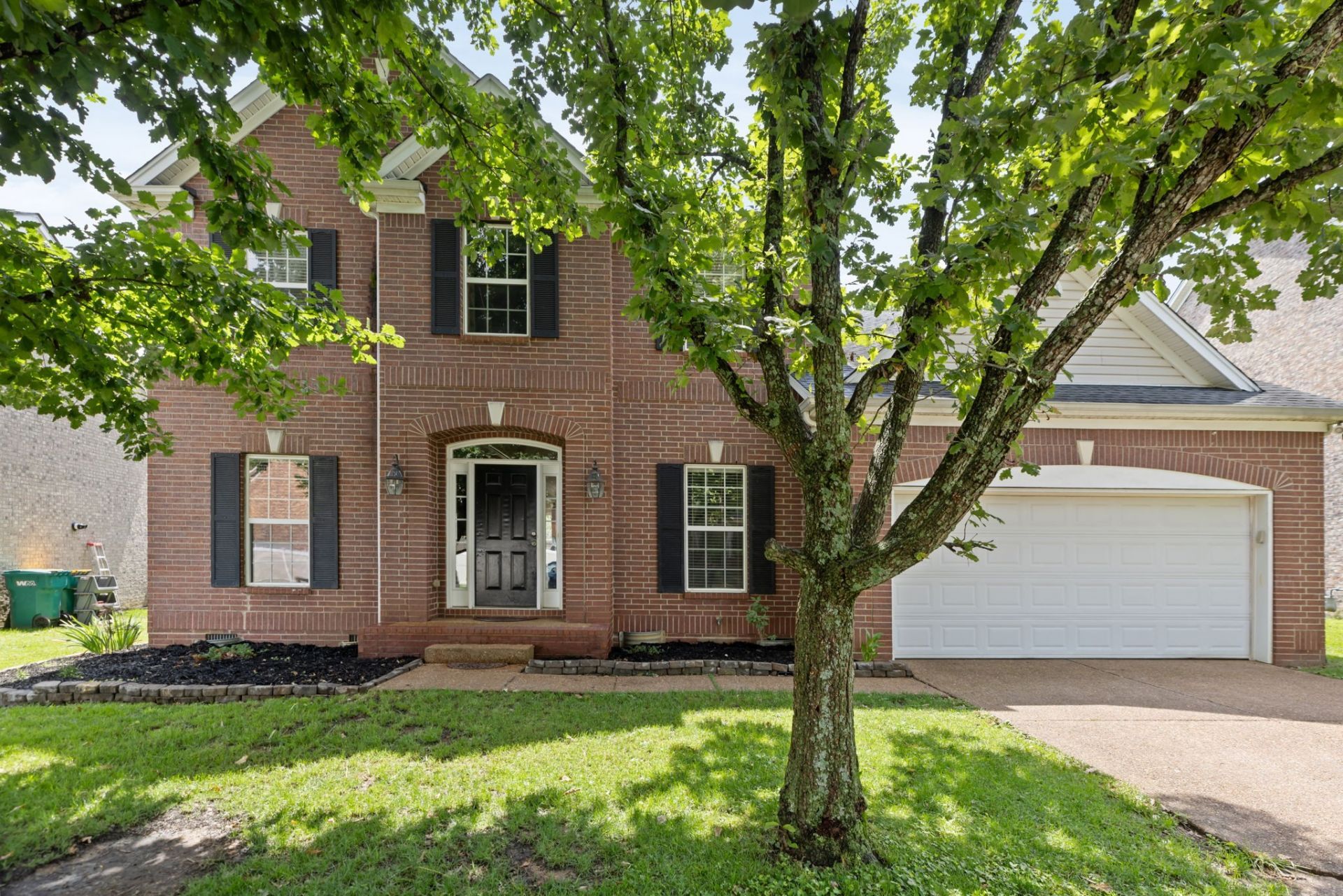 2008 Flocking Dr , Spring Hill, TN 37174 Main Photo