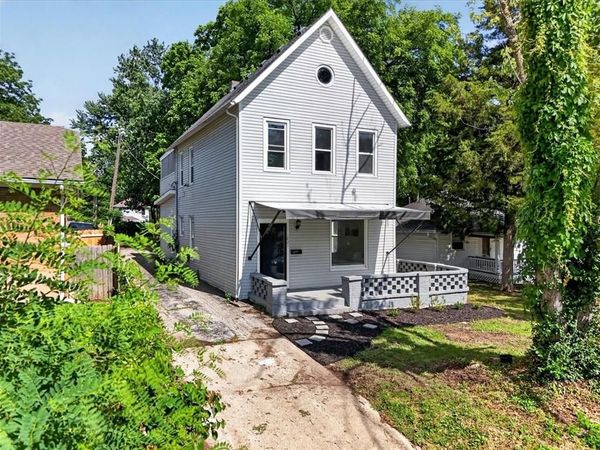 1821 S Sterling Avenue, Independence, MO 64052