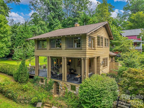 75 Charles Street , Saluda, NC 28773
