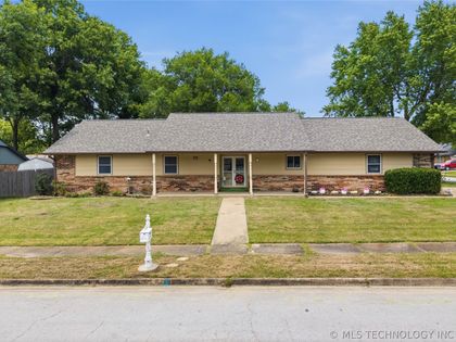 3016 E Knoxville Street Broken Arrow, OK 74014