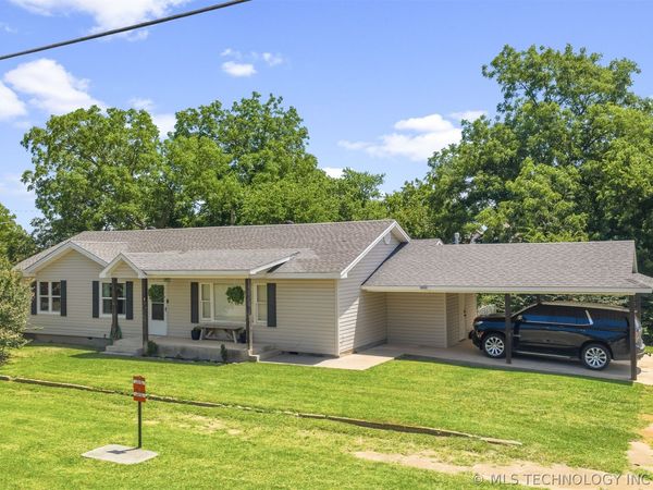 1126 W 12th , Sulphur, OK 73086