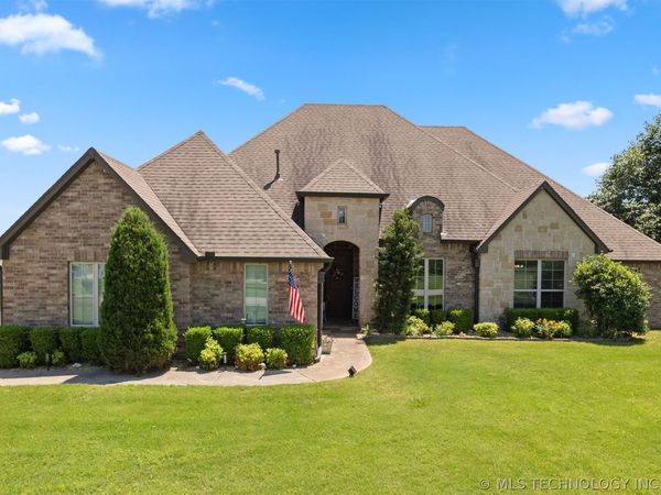 5100 E Hickory Bluff Drive , Claremore, OK 74019