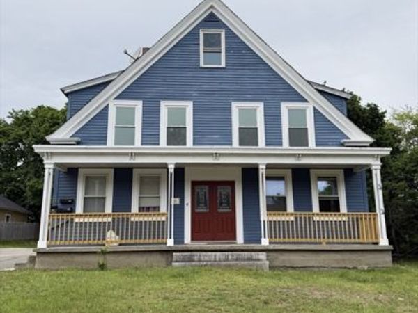 6 Edwards Place, Unit 2, Chelmsford, MA 01863