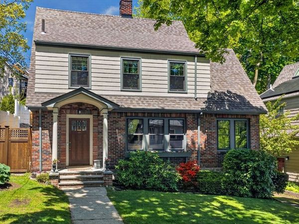 40 Arborough Rd, Boston, MA 02131