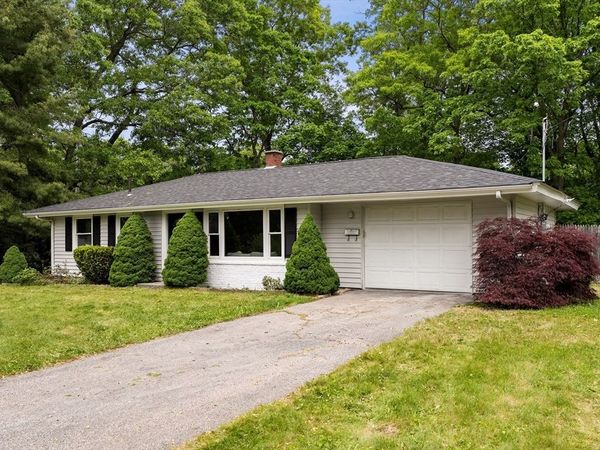67 Roslyn Rd, Brockton, MA 02302